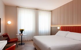 Agora' Palace Hotel